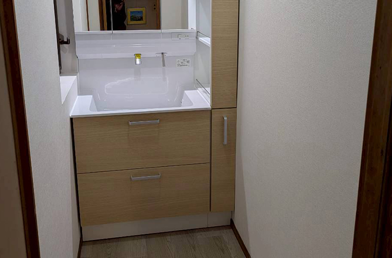 洗面化粧台取替工事｜隙間解消＆収納改善で使いやすい洗面室へ